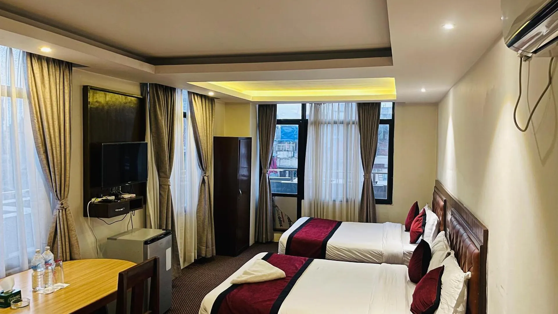 Hotel De Universal Kathmandu